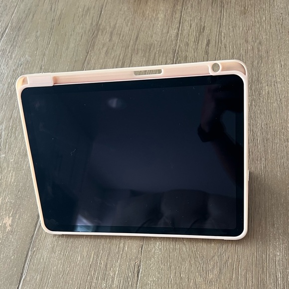 Apple 10.9-Inch iPad Air (4th Generation) - 256GB - Rose Gold - Picture 6 of 8